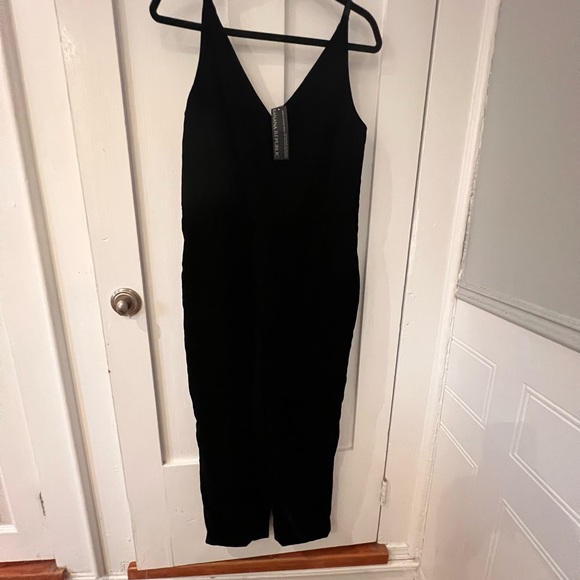 Banana Republic, NWT, black velvet jumpsuit - Picture 1 of 3